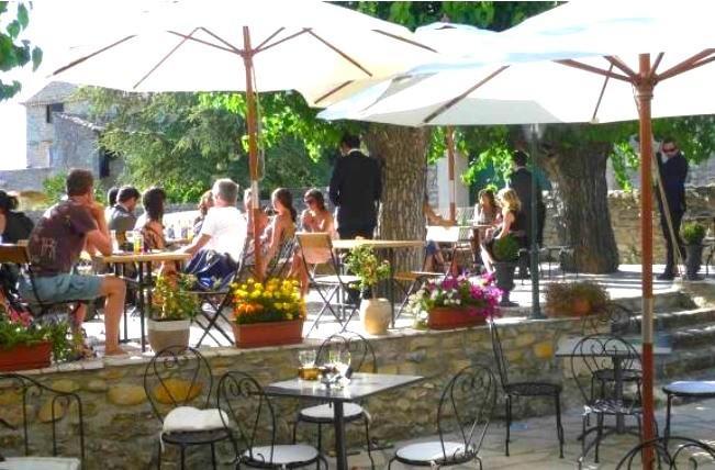Auberge Le Bistrot De Lussan Lussan  Esterno foto